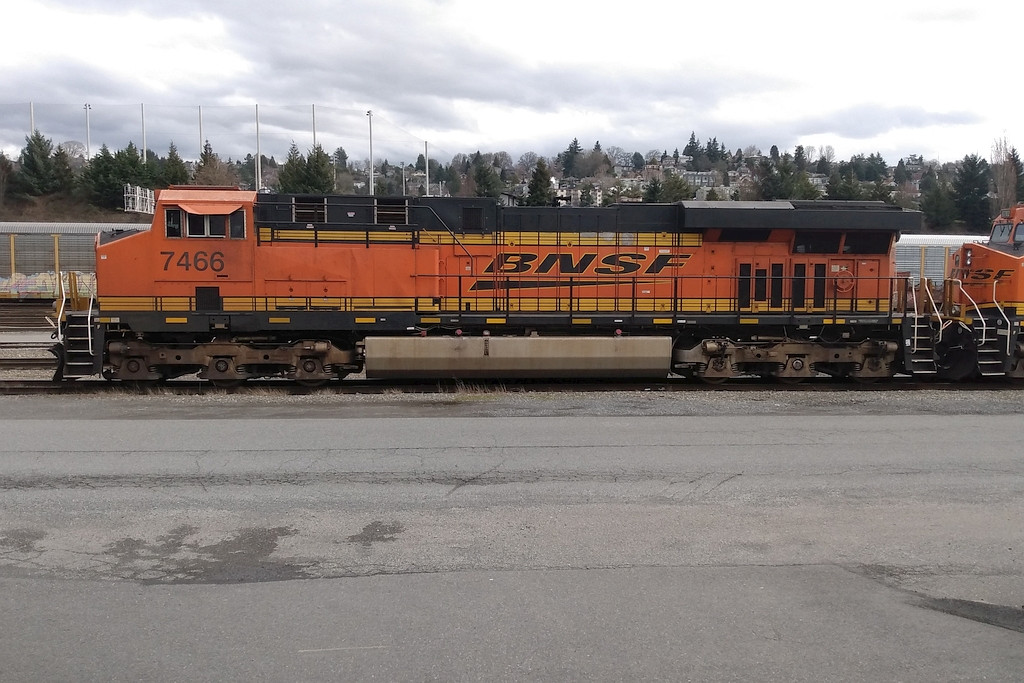 BNSF 7466